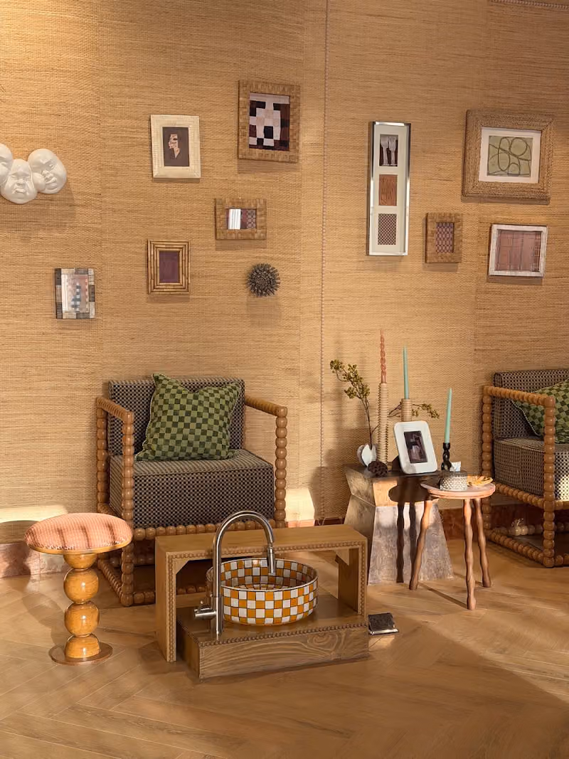 Day and Dawn Salon