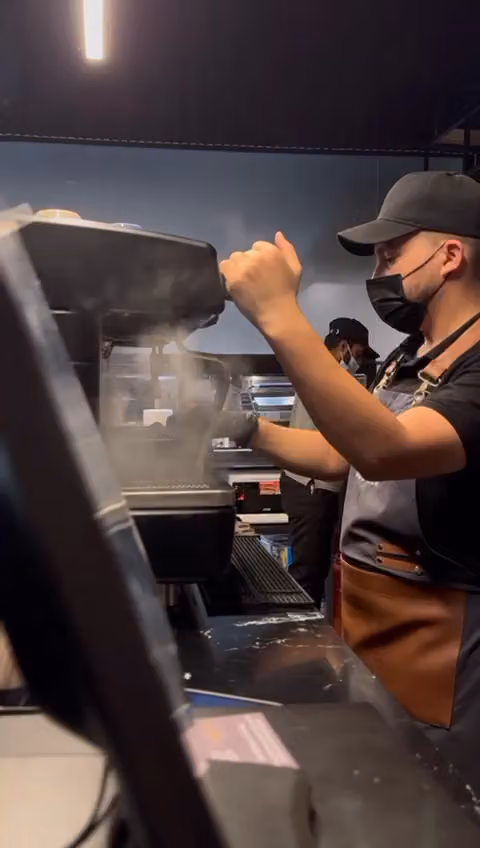 مطل الديرة كافيه