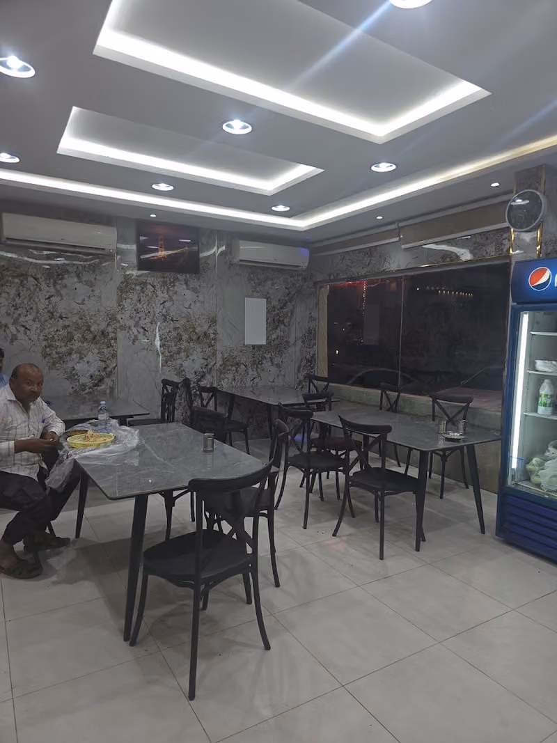 Delhi taj RESTUARANT