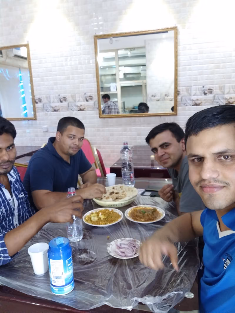 Delhi taj RESTUARANT