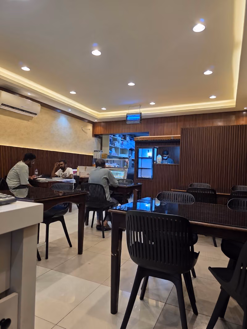 Deluxe Restaurant