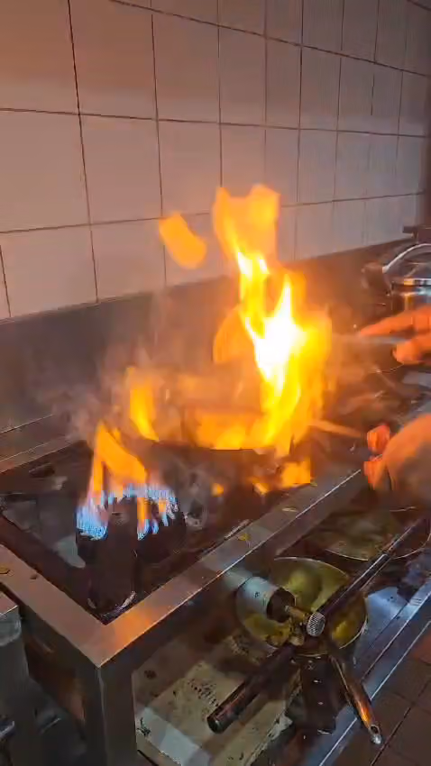 Desi Dera Restaurant - مطعم ديسي ديرة