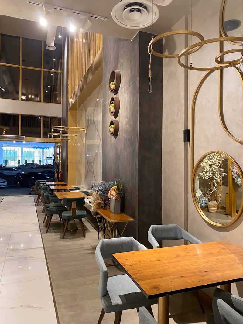 Details Cafe & Bakery