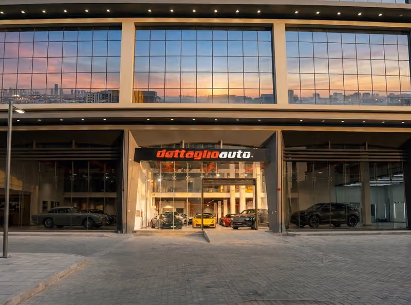 Dettaglioauto l ديتاليواوتو