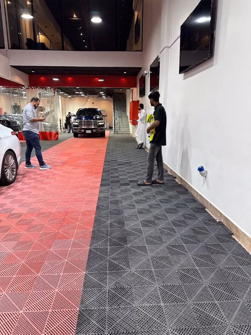 Dettaglioauto l ديتاليواوتو