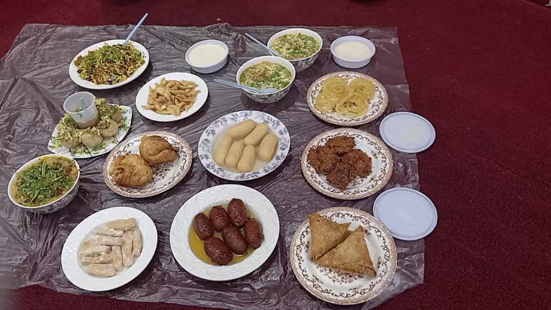 Dhaka Mirpur Restaurant (Restaurant Serving Meals)