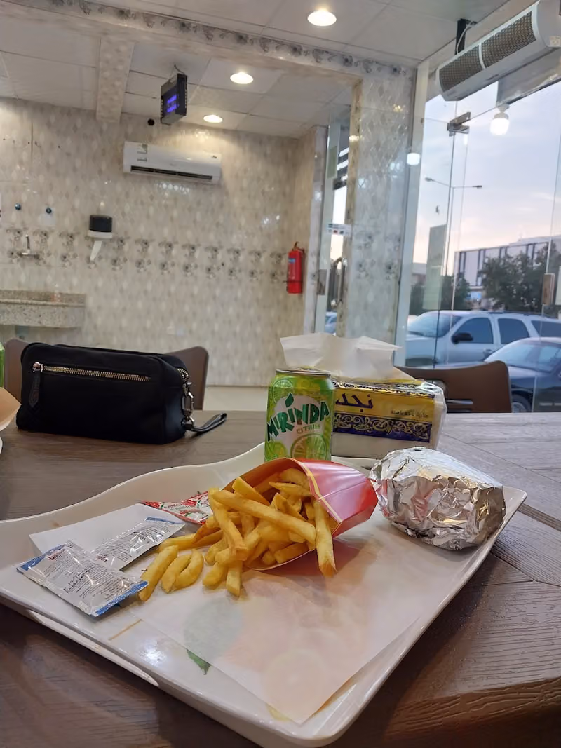 ذالاست برجر مشوي