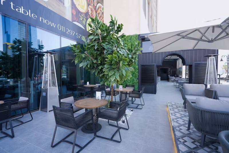 Distrikt Cafe & Lounge