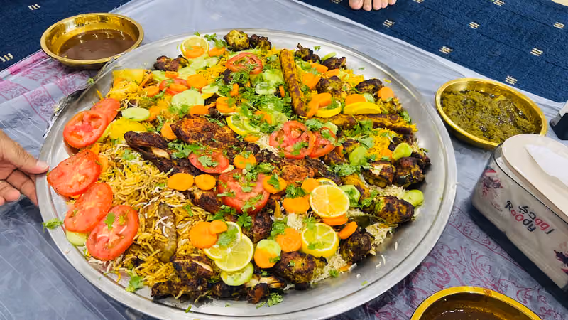 Diyar E Taiba Bukhari Restaurant مطعم ديار طیبہ البخاري