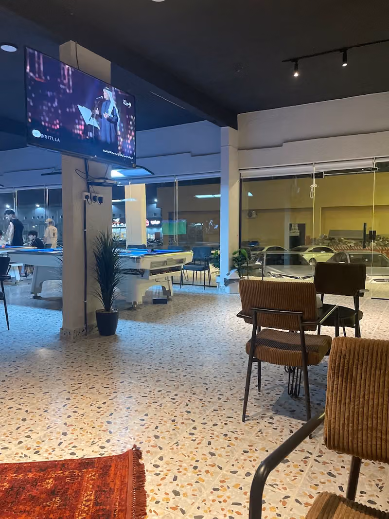 دكة كافيه بلياردو & فيفا / Dakh Cafe