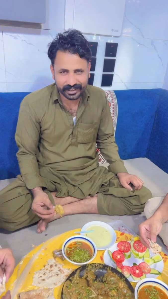 Dogar Restaurant Pakistani مطاعم ڈوگر باكستاني