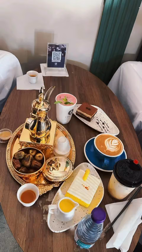 DERWAS CAFE