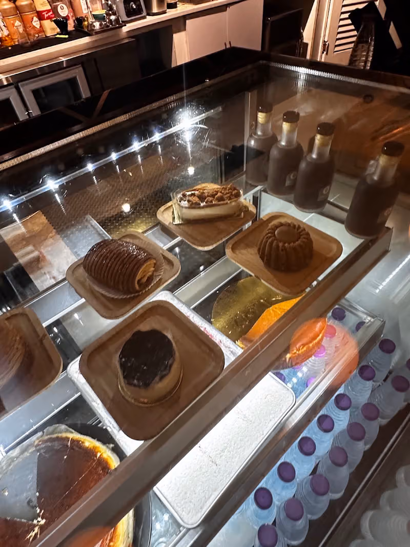 DERWAS CAFE