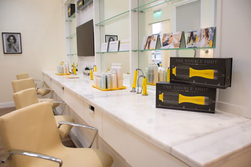 Drybar Shop U-Walk Riyadh | دراي بار شوب- يووك الرياض