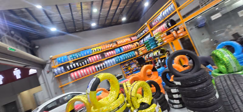 دي ون لغيار الزيوت وبنشر وبطاريات |D1 for Oil Change, Tire Services & Car Batteries