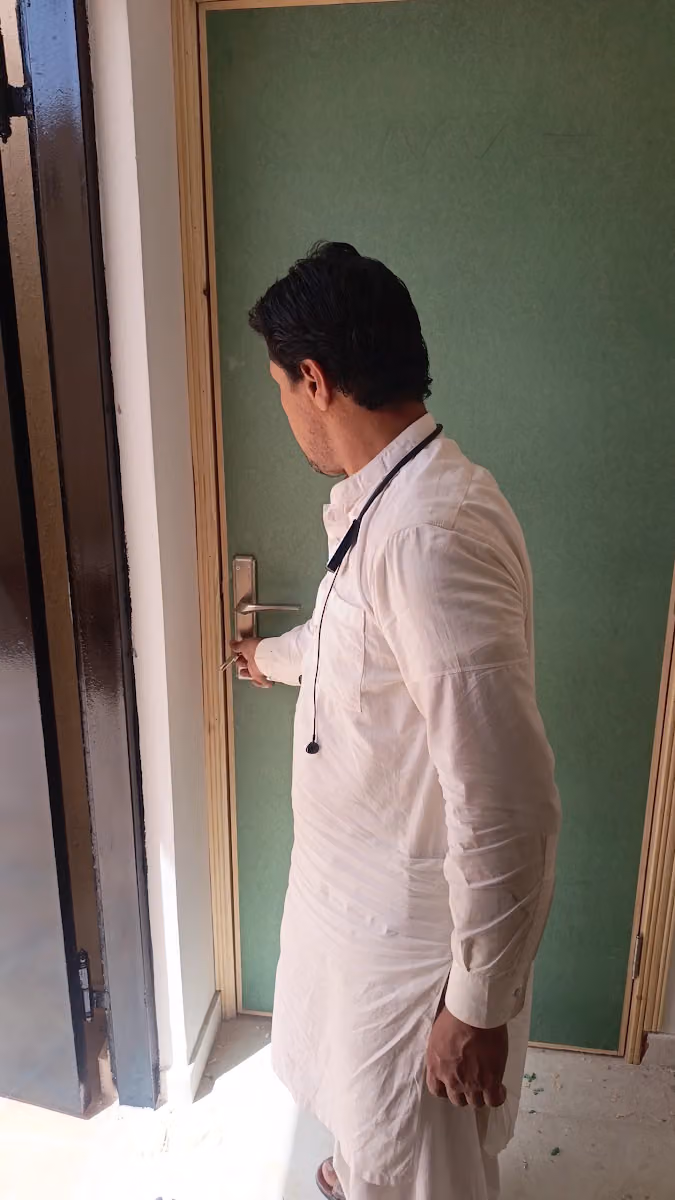 ديکوروموبيليا الخشبي