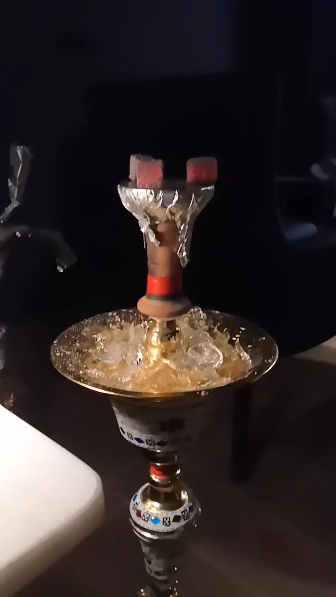 دينيرو لاونج