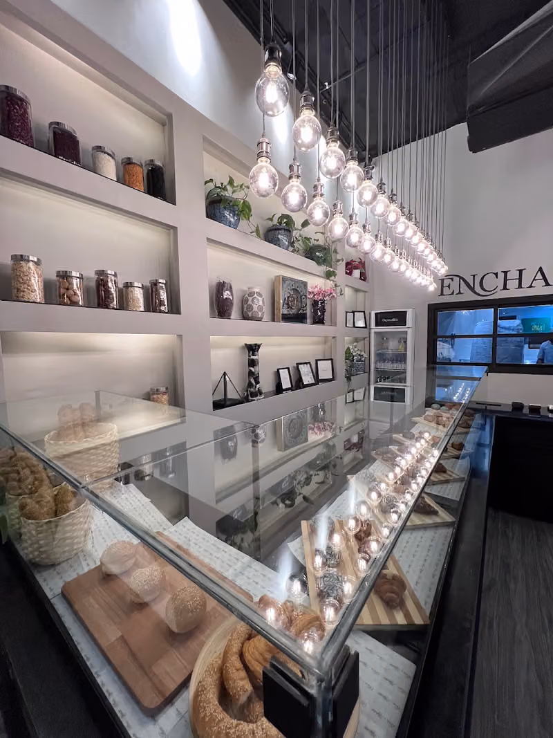 EnchAntee Bakery