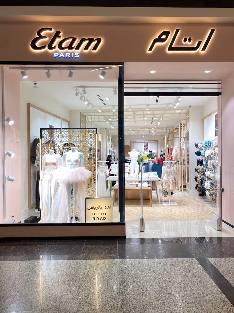 Etam - Panorama Mall