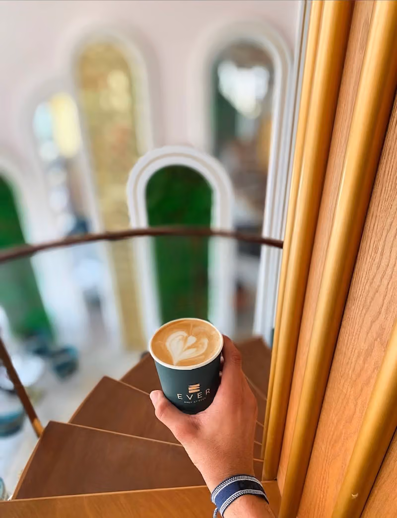 Ever Cafe Roaster | محمصة ومقهى ايڤر | درايف ثرو