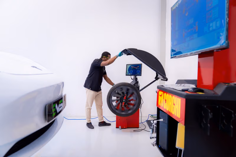 EVS - Electric Vehicle Service Center