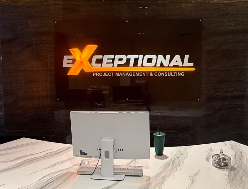 EXCEPTIONAL INTERIOR DECORATION
