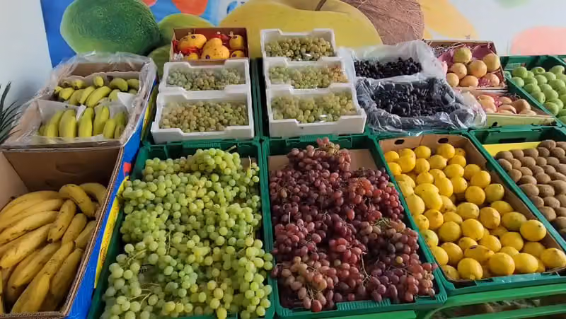 فاكه الرمان و الكرز
