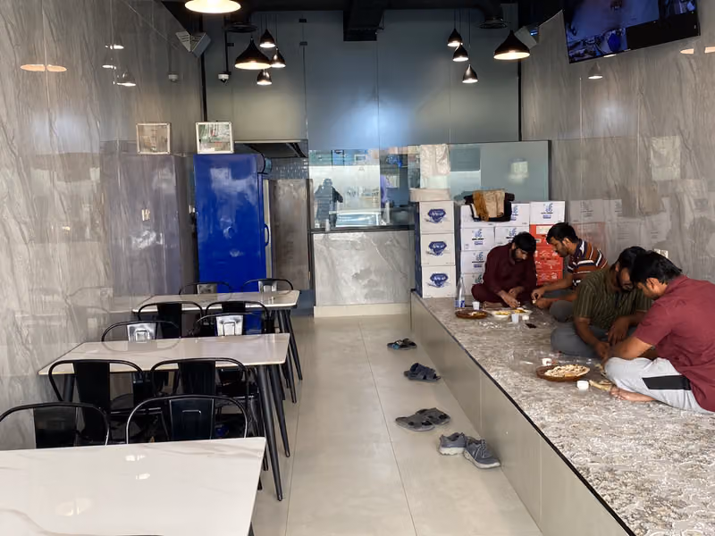 Fakhra Aljaida Pakistan Restaurant - مطعم الفكرة الجيدة باكستان