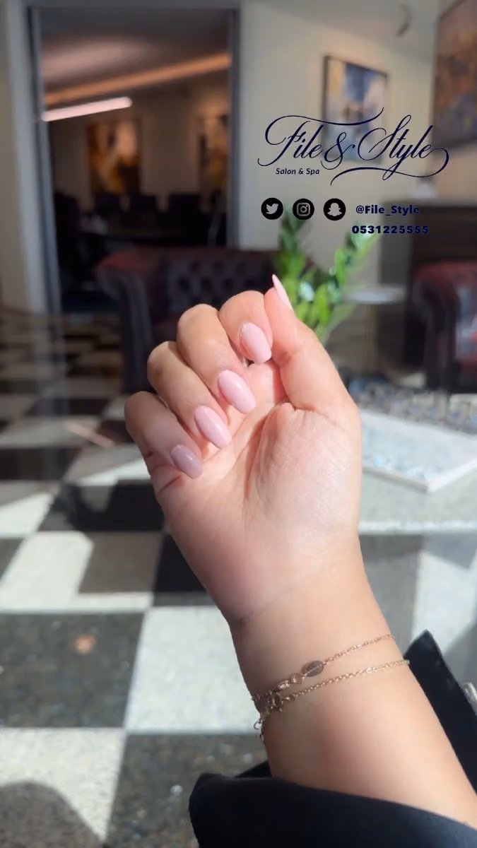File & Style Beauty Salon