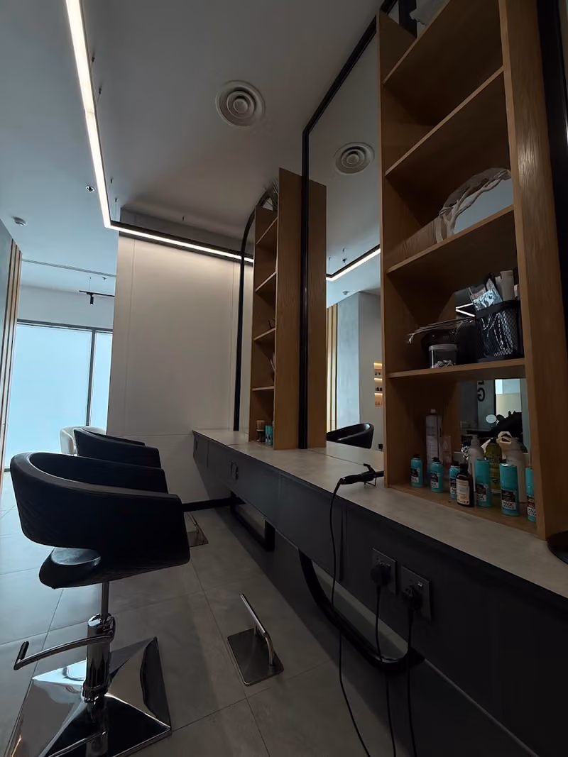 Five seconds salon / فايف سكندز صالون