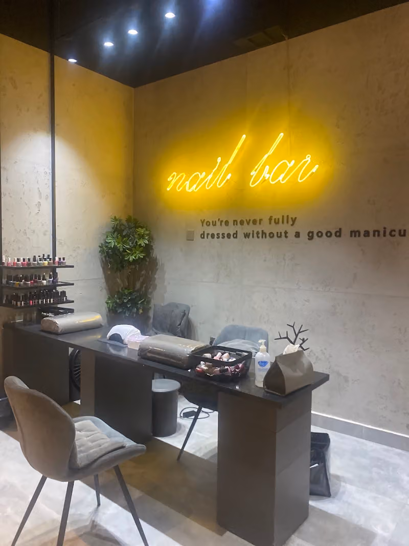 Five seconds salon / فايف سكندز صالون