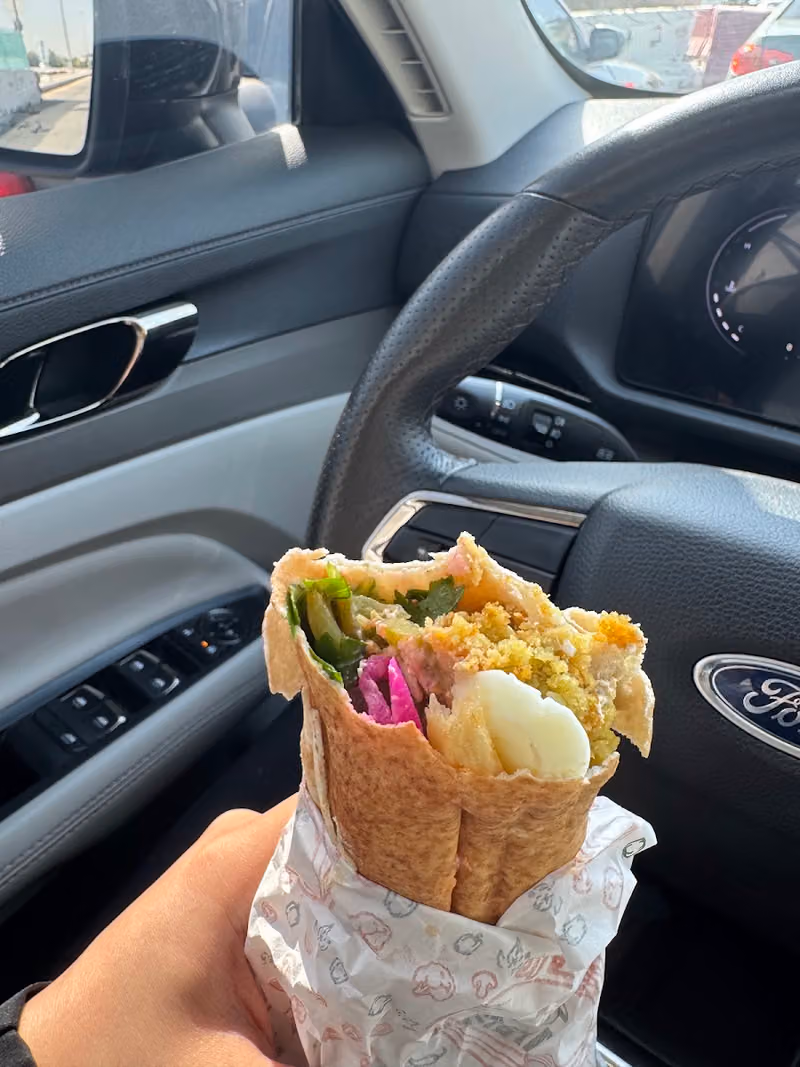 فلافل انهار عرفة حي النخيل