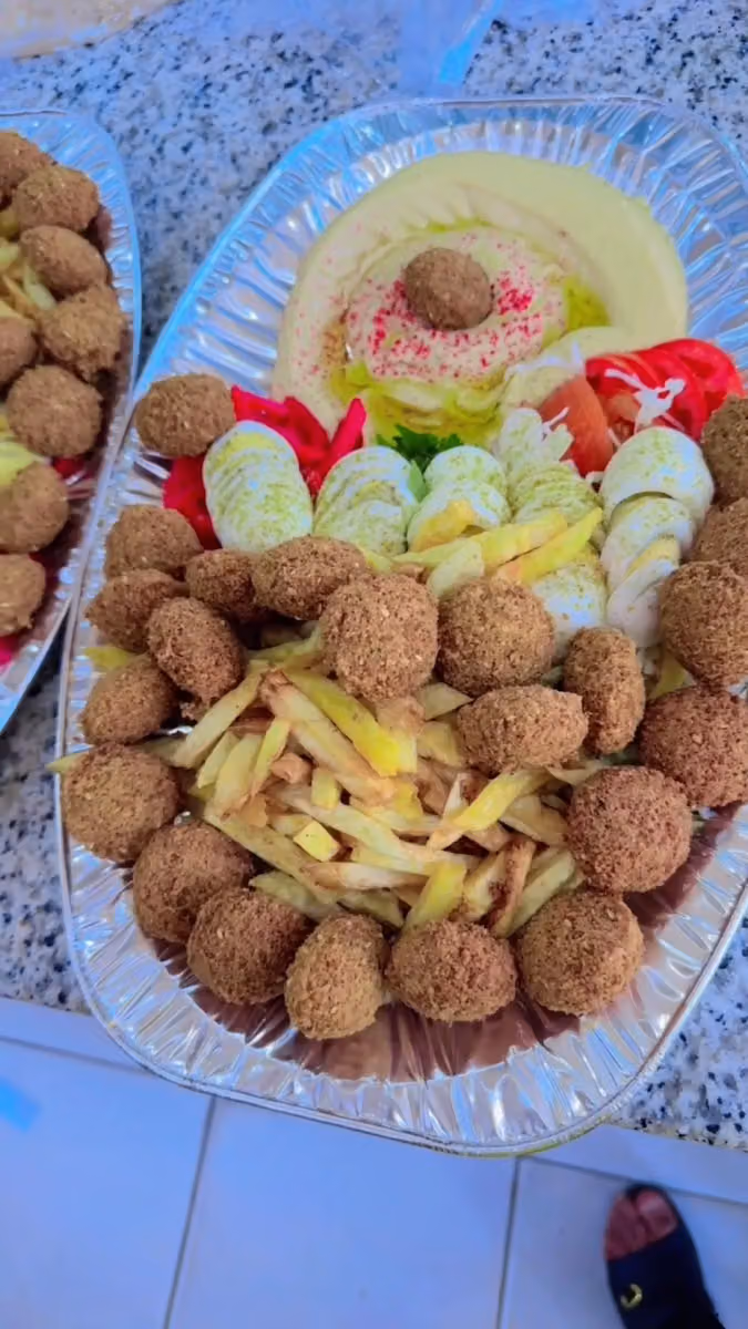 فلافل لذه الطعام حي النهضه