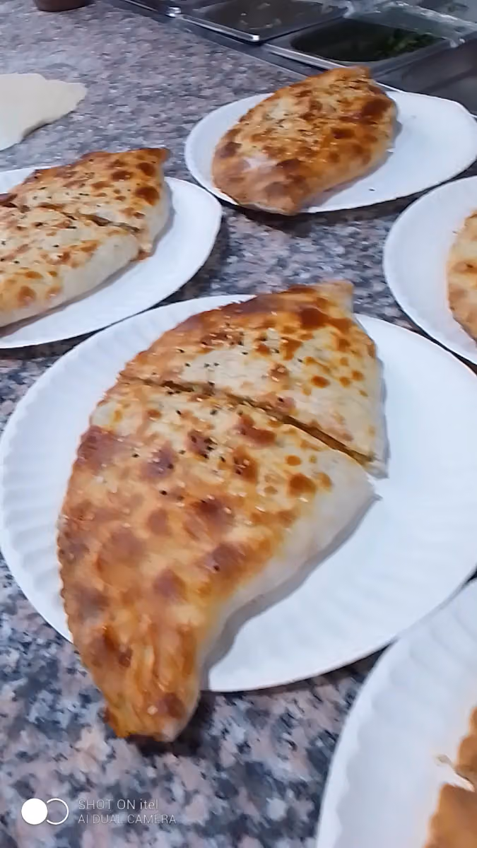 فلافل وفطيرة صيف الشام
