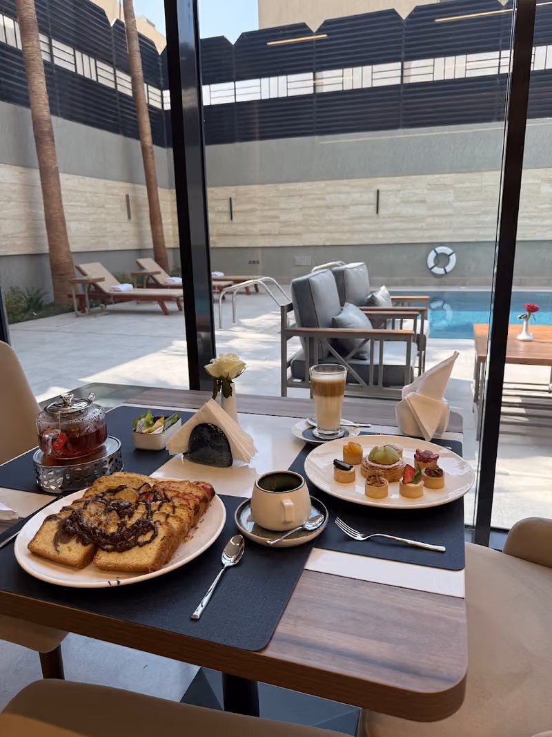 فندق ازارا Azara Hotel