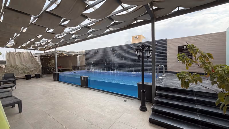 فندق لاند ووك -LAND WALK HOTEL