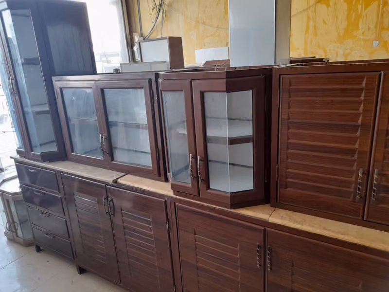 فني مطابخ المونيوم