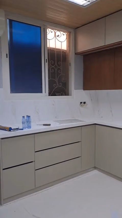 فني مطابخ وصيانات عامه للمطابخ ابو لين