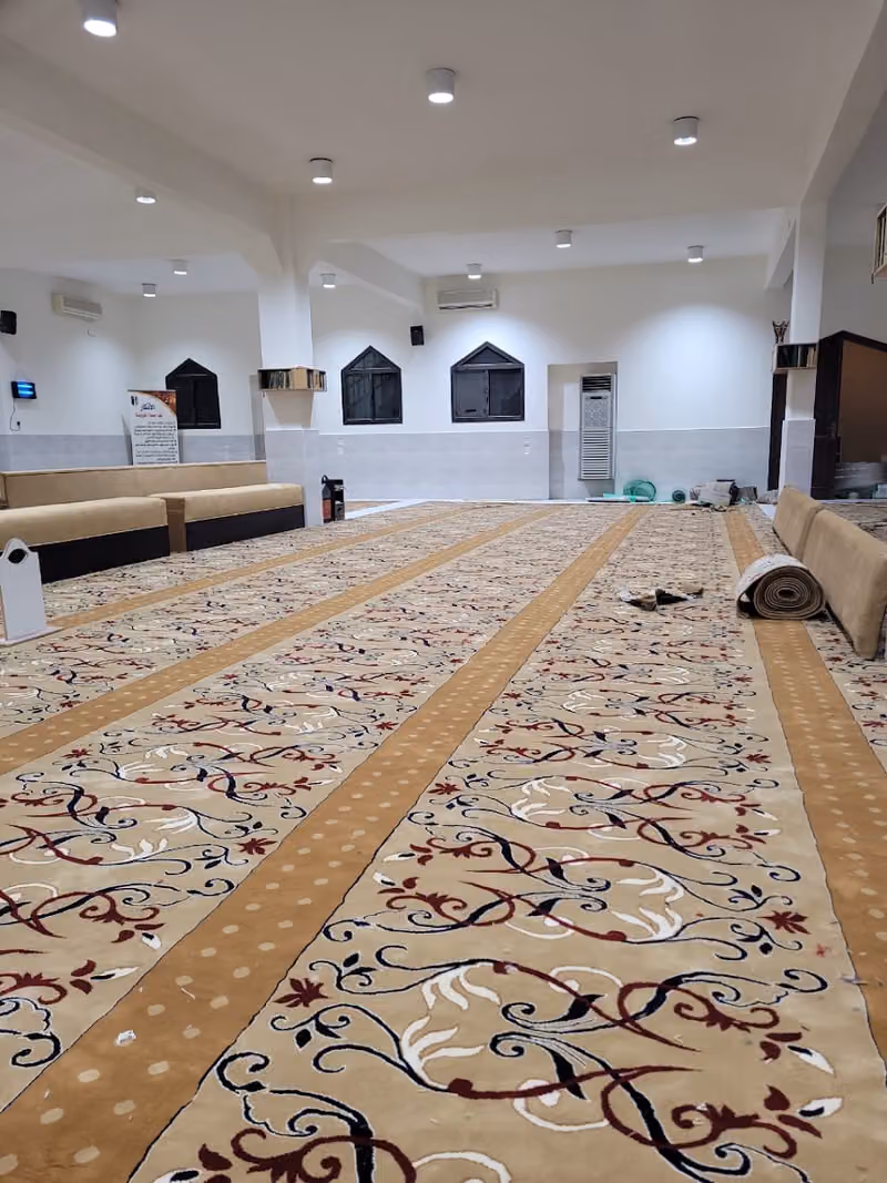 فني تركيب سجاد وموكيت اسواق العويس