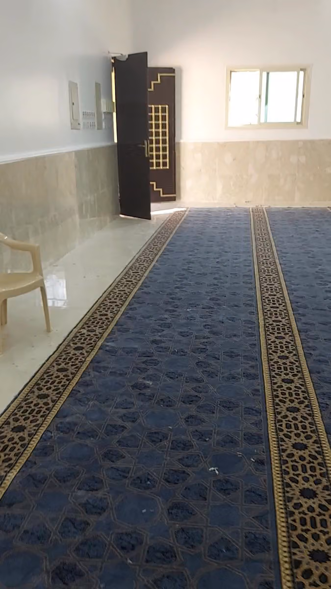 فني تركيب سجاد وموكيت اسواق العويس