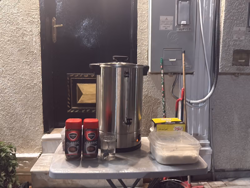 Free Hot Drinks: coffee, tea