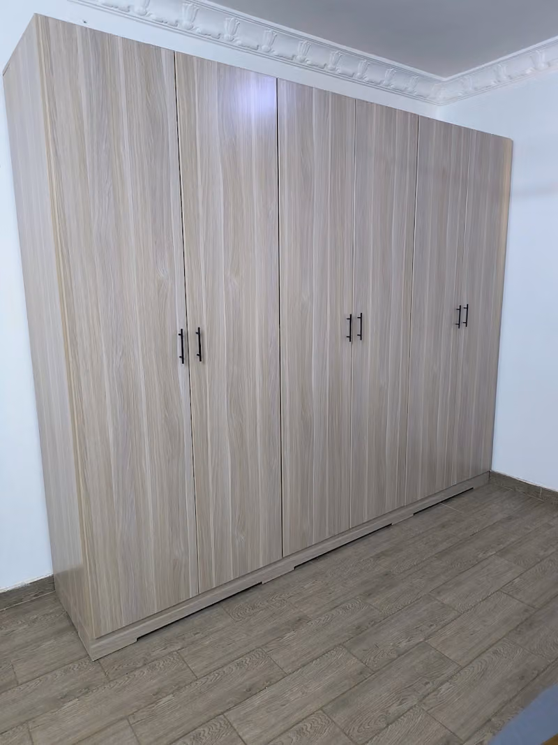 Furniture and decore