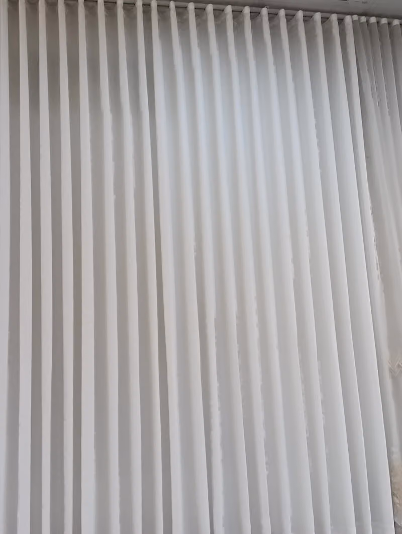 Furniture & curtains