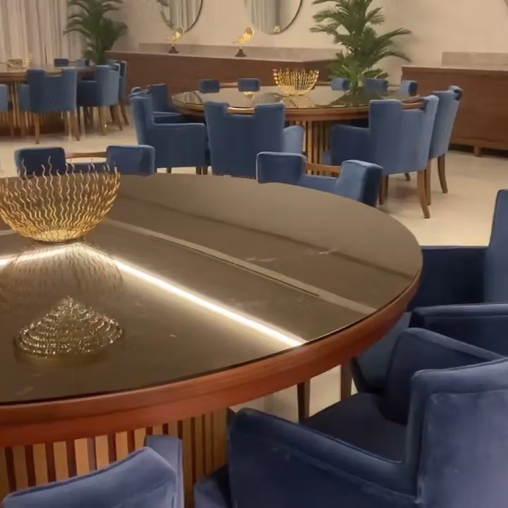 Furniture Golden Sofa/‏ مفروشات ‏الصوفة الذهبية