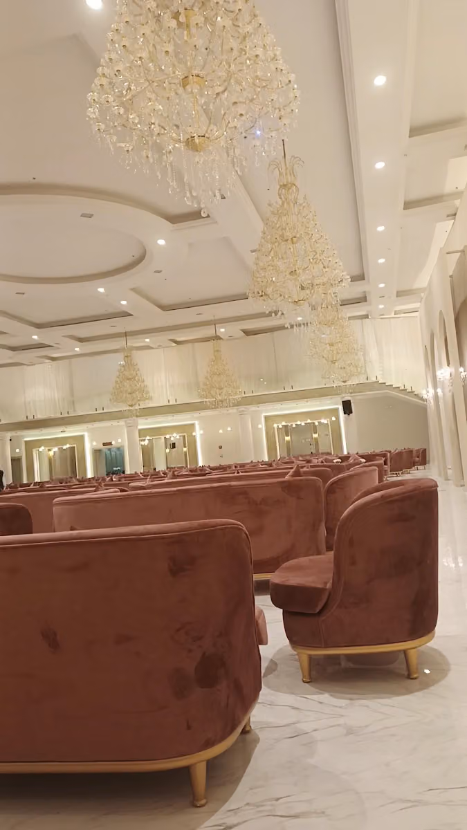 Furniture selling and rentel service