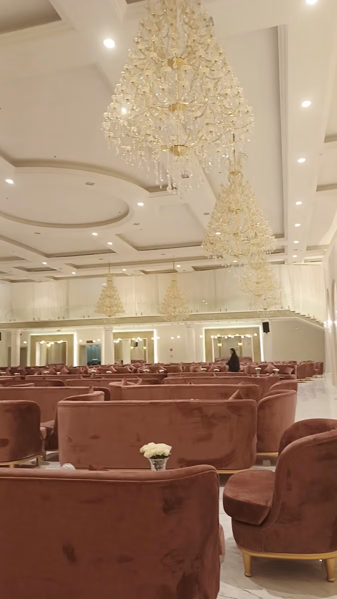 Furniture selling and rentel service