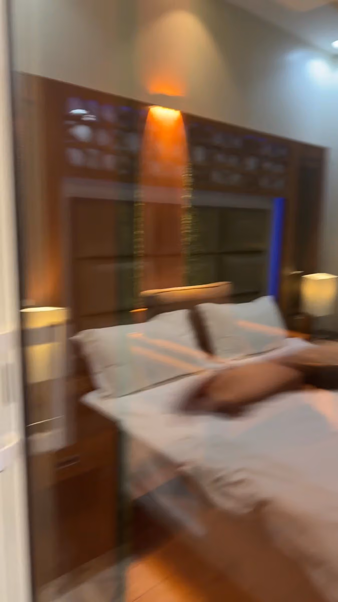 فوق السحاب للشقق المخدومه
