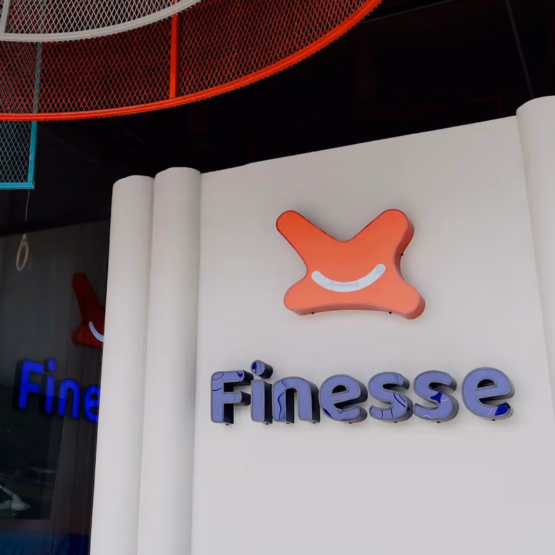 فينيس