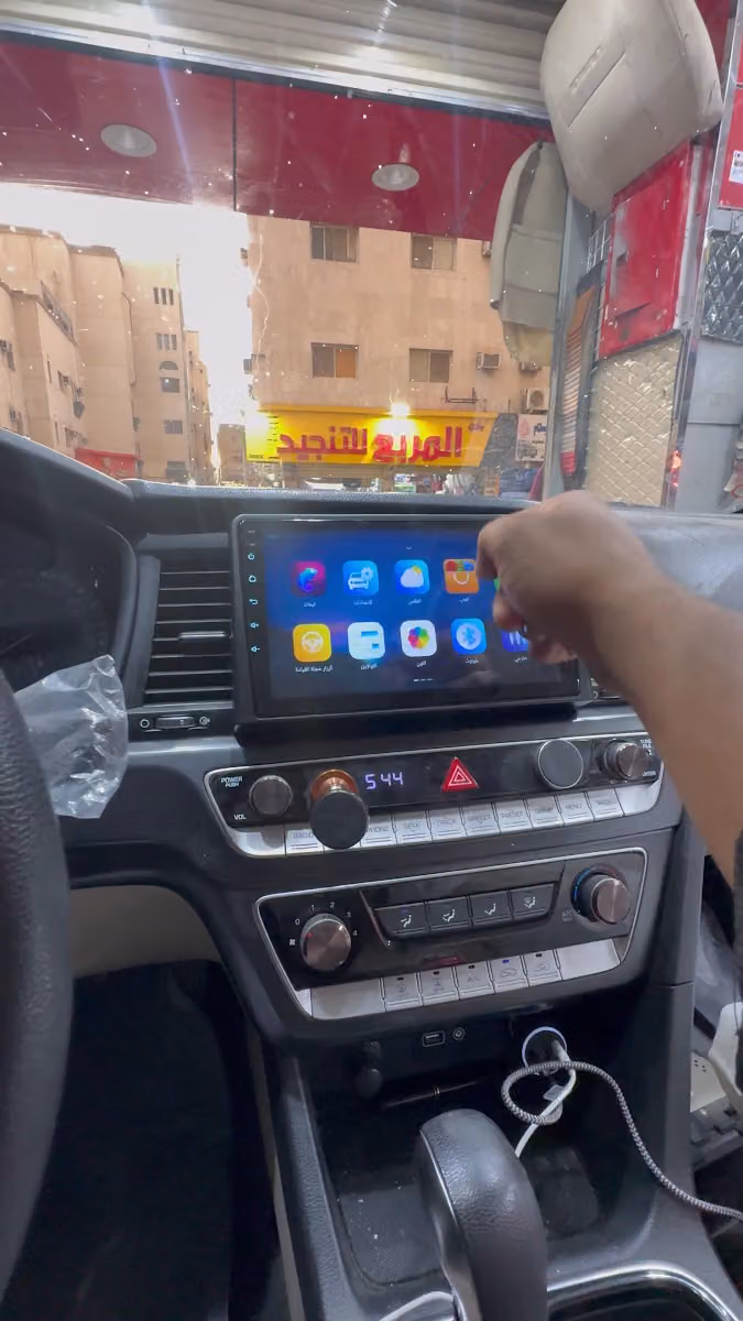 فيصلية تِك كار لشاشات ورفاهية السيارات