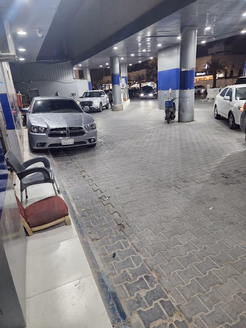 Gas station and maintenance shop and car wash
